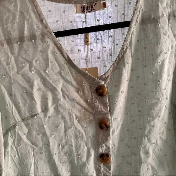 JULIA Peplum 12/ Flutter Sleeve Button front Blouse Women Size S/M NWT - Picture 10 of 11